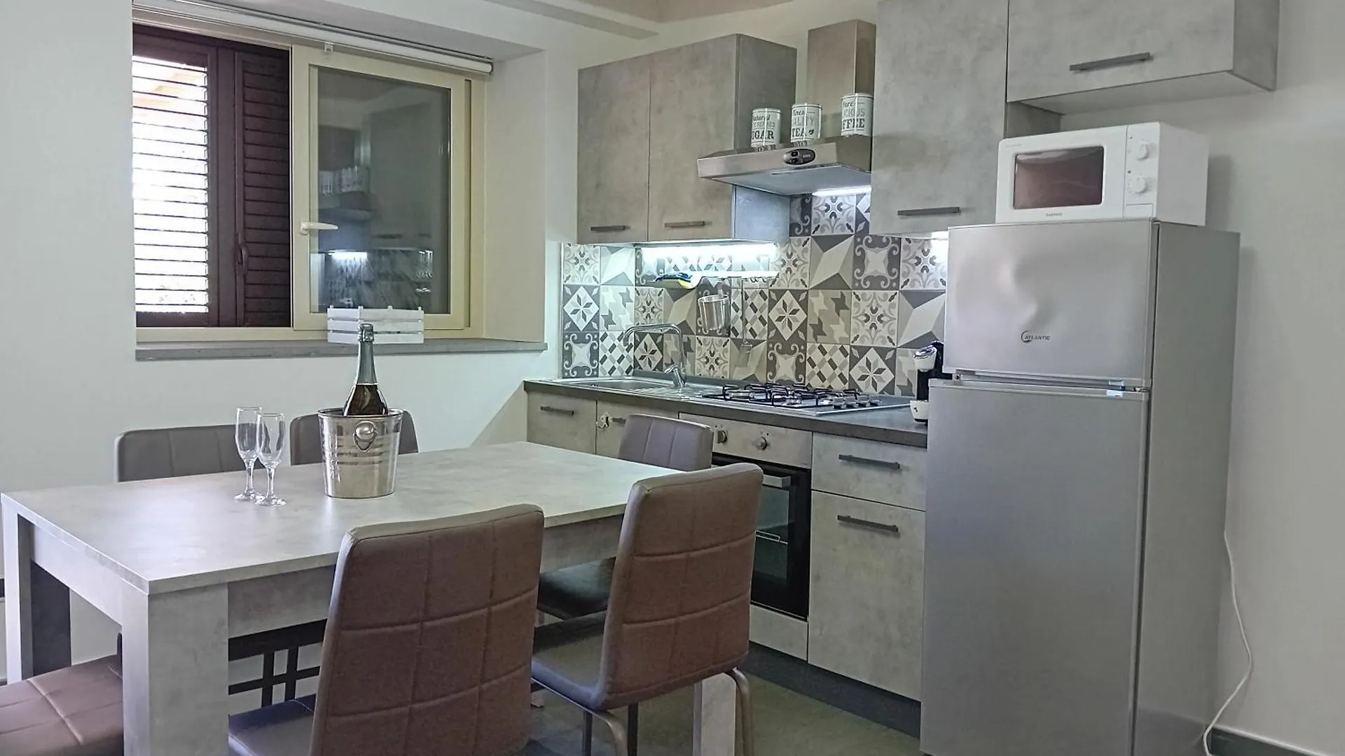 Apartmán Brezza Marina Giardini Naxos 0*,  Itálie